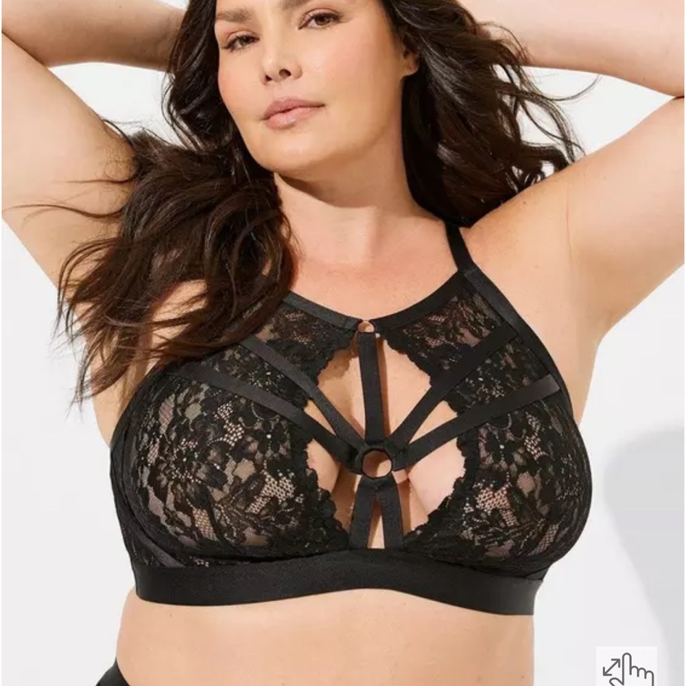Torrid Black Floral Lace Strappy Bralette